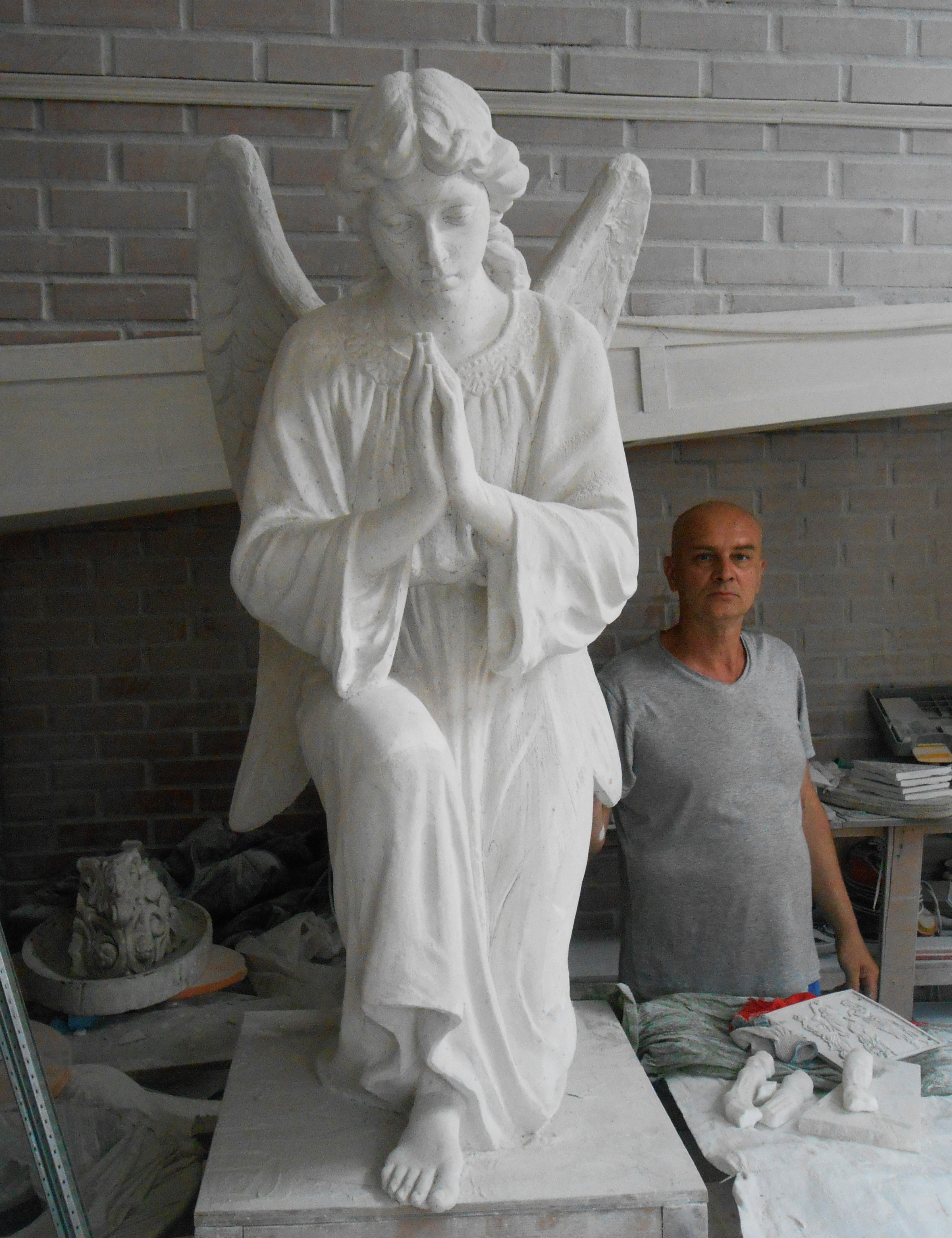 Изготовление скульптуры и статуй для памятника на заказ